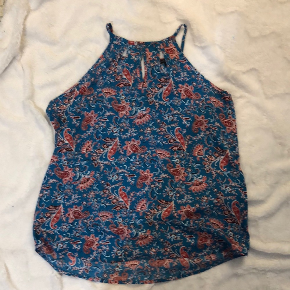 Woman’s cute top